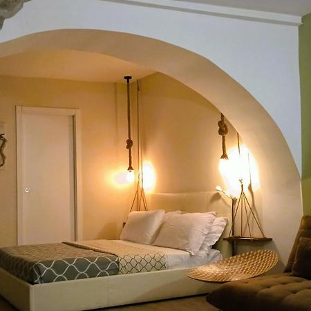 La 'Nziria Apartment Napoli Exterior foto