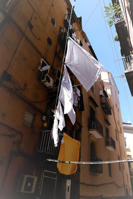 La 'Nziria Apartment Napoli Exterior foto