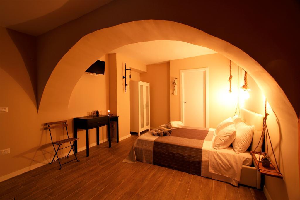 La 'Nziria Apartment Napoli Exterior foto