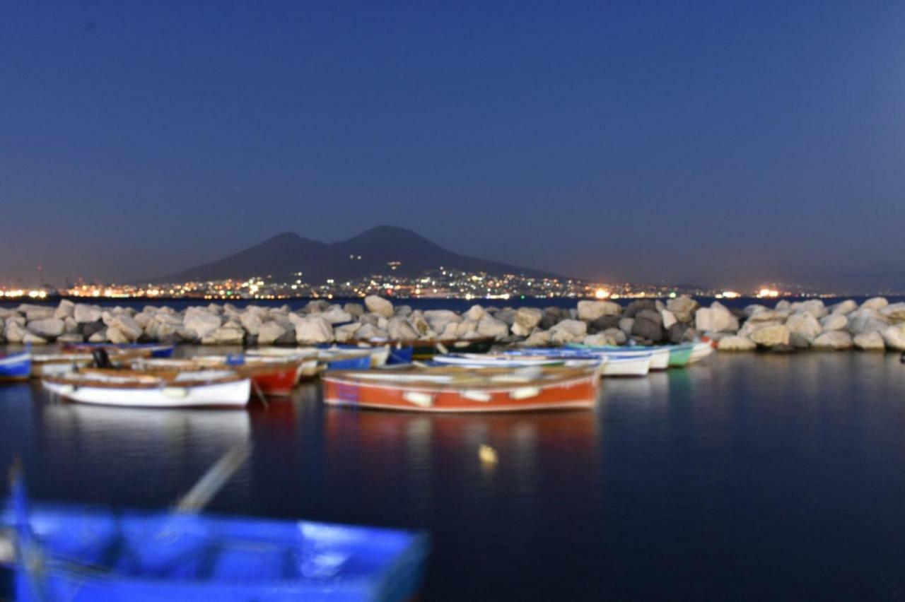 La 'Nziria Apartment Napoli Exterior foto